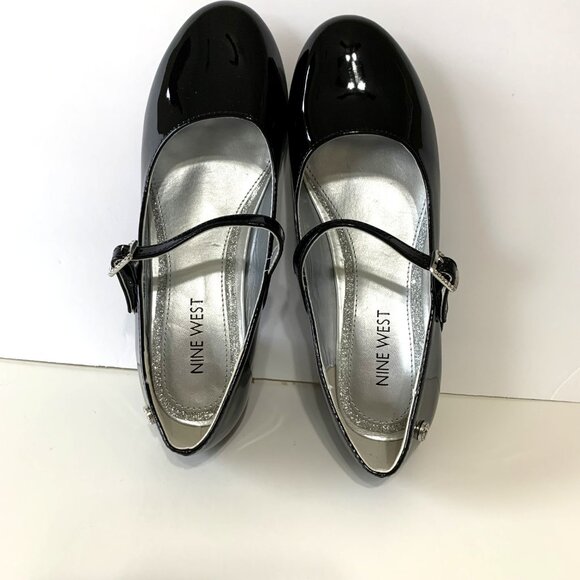 NWOT. Nine West Girls AIZA Patent Leather Shoes. Black. Glitter Soles. Size 4 - Picture 2 of 9